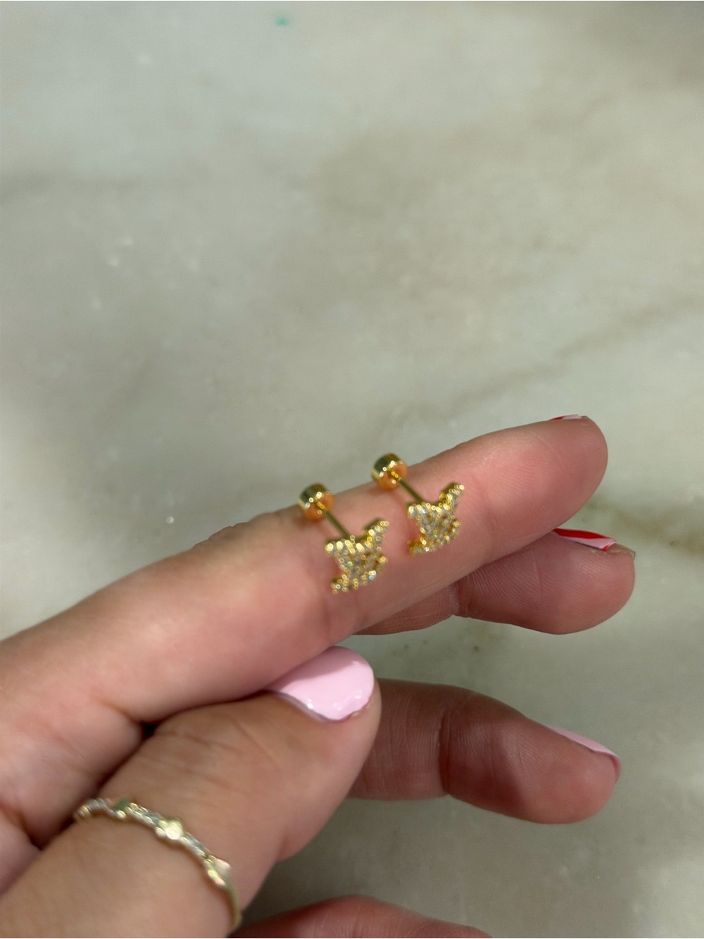 Gold LV diamond Stud Earrings stainless steel - Picture 4 of 6